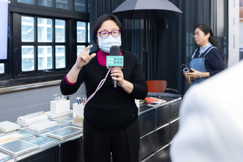 1767408927357237.jpg 1208.10.包舒適成人水洗尿布墊_社團法人中華大腳印關懷協會、紡拓會、西伯里設計、衣和紡實業.jpg