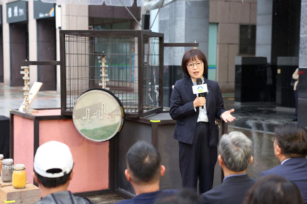 0407-3林月琴立委致詞時表示，希望雙法能儘快審議，朝資源最大化廢棄物最小化邁進。.jpg