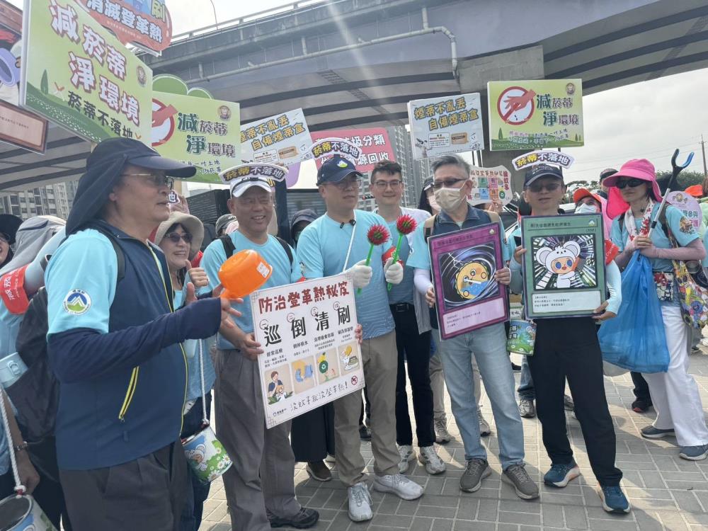 0418-環境部彭啓明部長及環管署顏署長共同宣導登革熱防治工作.jpg